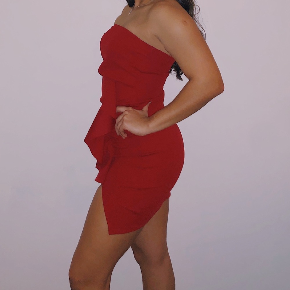 Red body con slit dress